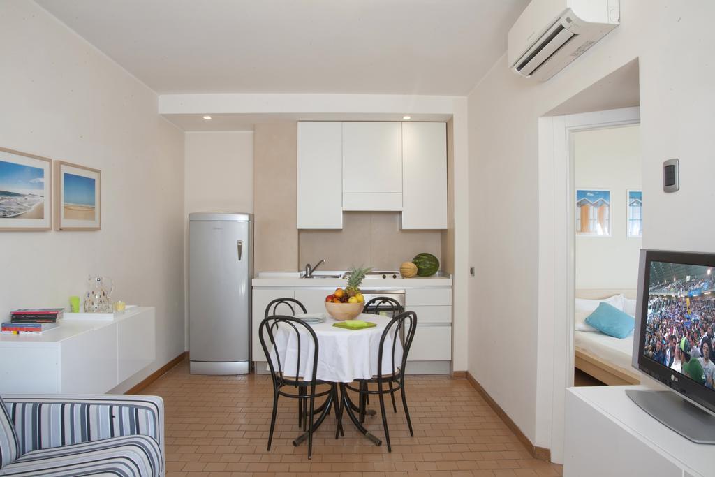 Aris Residence Riccione Quarto foto